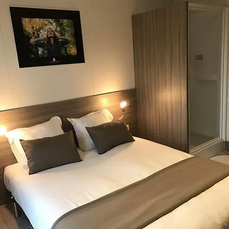 Hotel Les De France Roissy-en-France