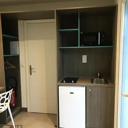 Hotel Les De France Roissy-en-France