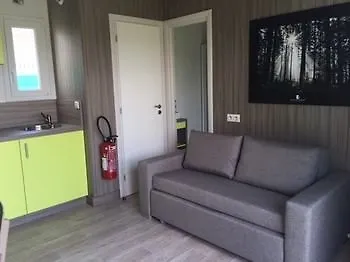호텔 Les Cottages De France 루와시 앙 프랑스