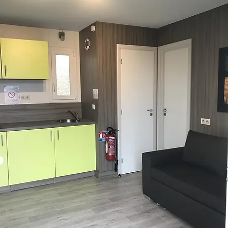 Les Cottages De France 루와시 앙 프랑스